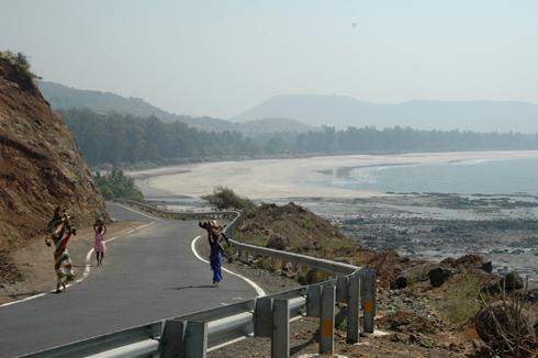 places to see near pune diveagar beach