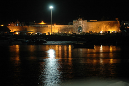 moti nani daman fort church beach