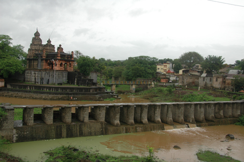 Balaji_Temple_Narayanpur_Pune_01