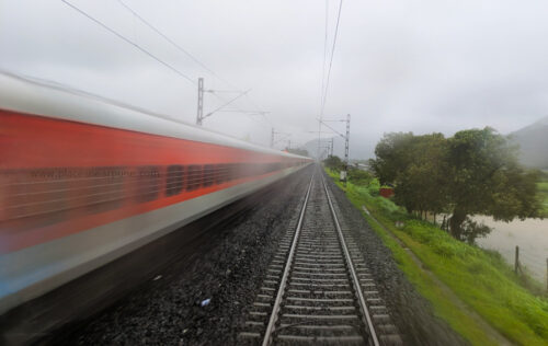 Pune Mumbai train Deccan Queen Vistadome